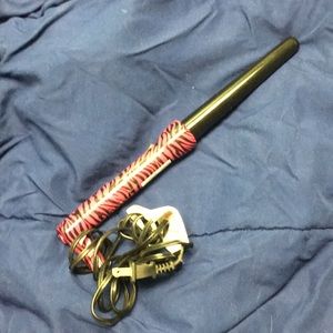 Pink Revive curling wand